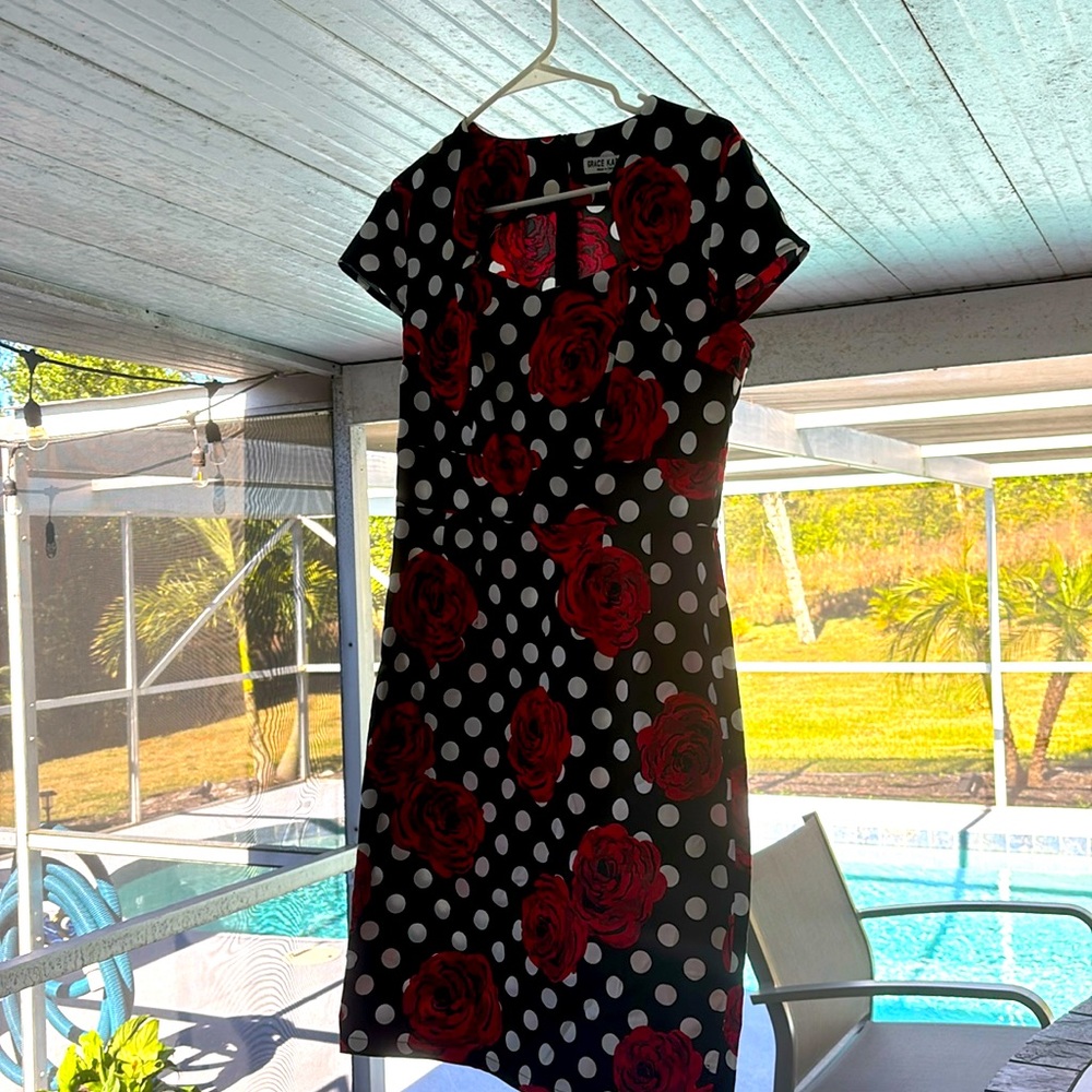 Bold and brightt stretch dress with back zipper